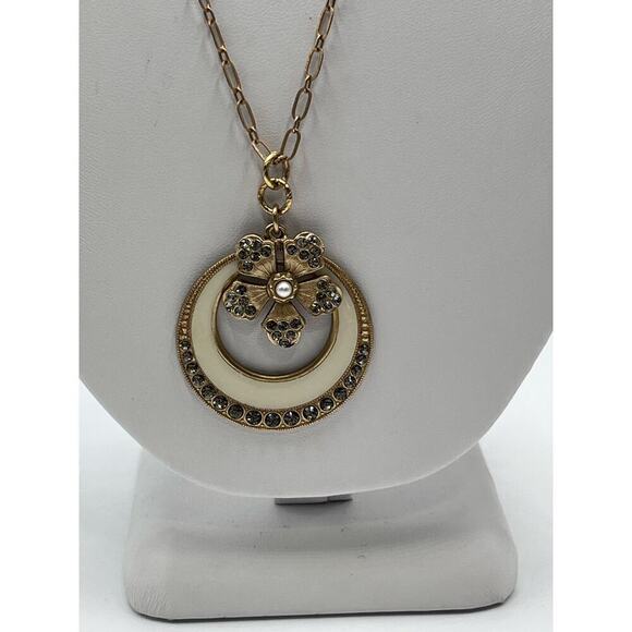 Catherine Popesco Cream Enamel Gray Swarovski Cryst Pendant Gold Plate Necklace - Picture 2 of 12